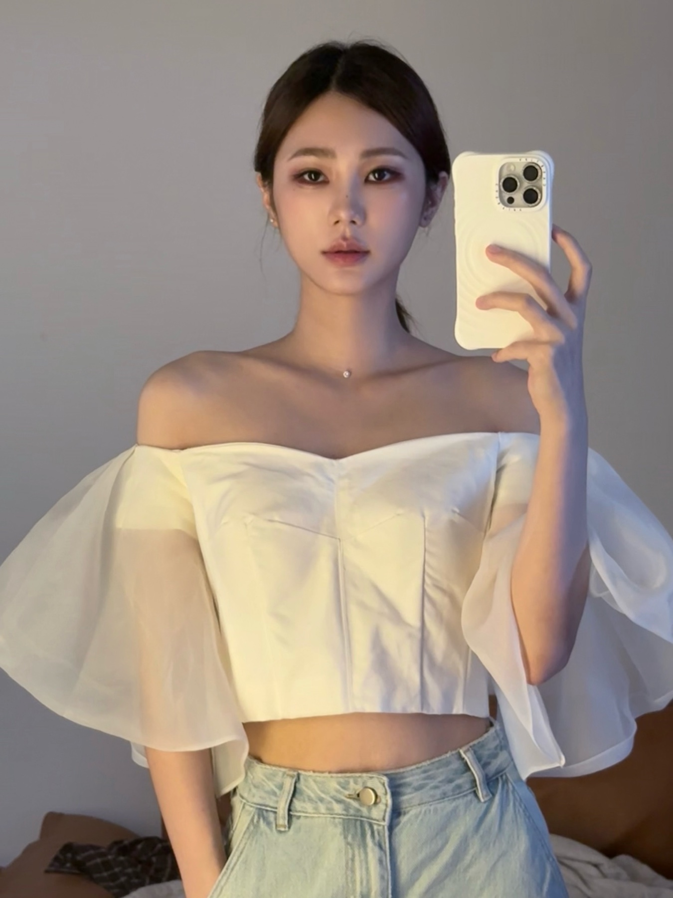 MISTYMOON 白色造型自拍